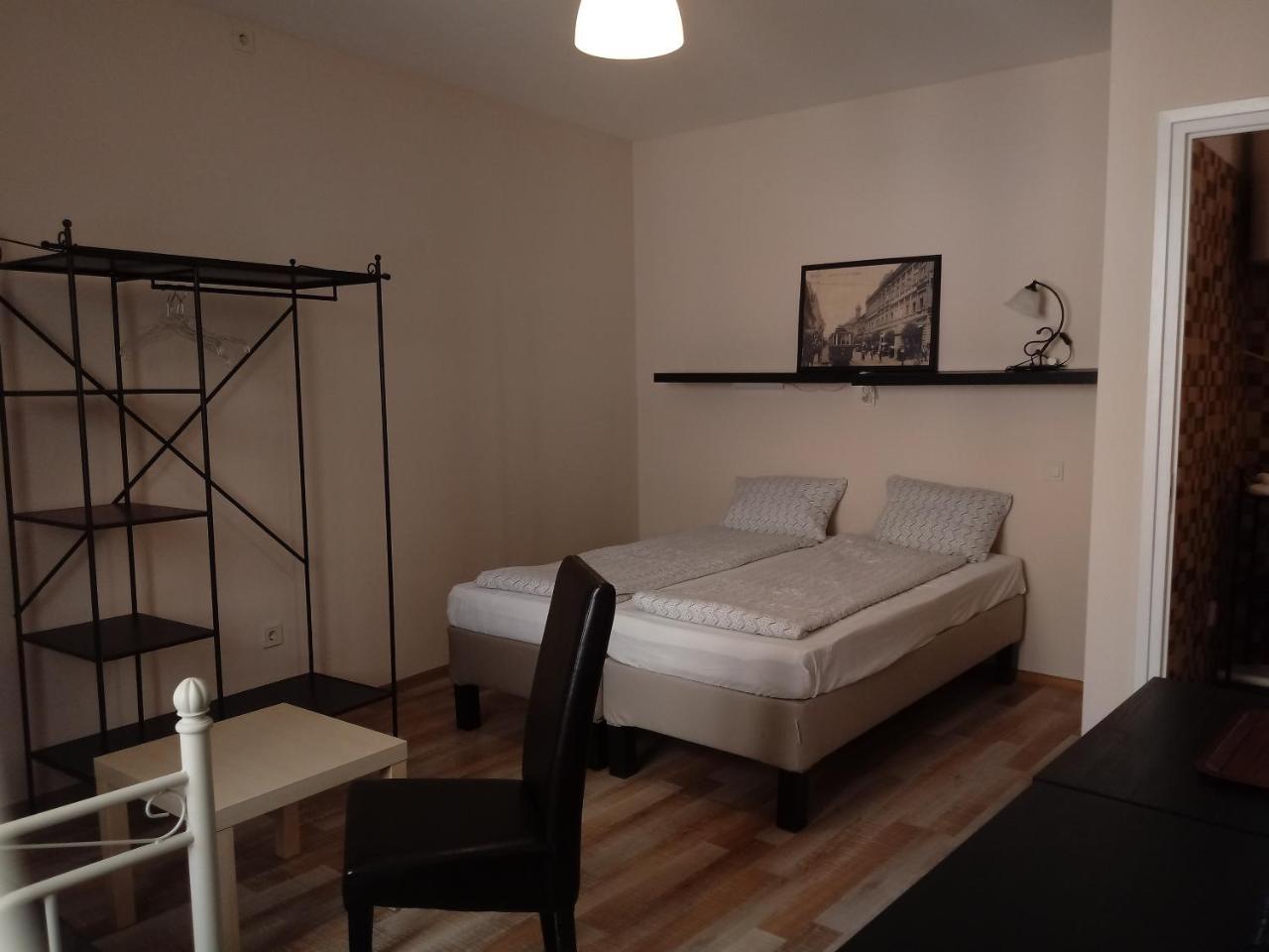 Promenade Panzio Bed & Breakfast Miskolc Bagian luar foto