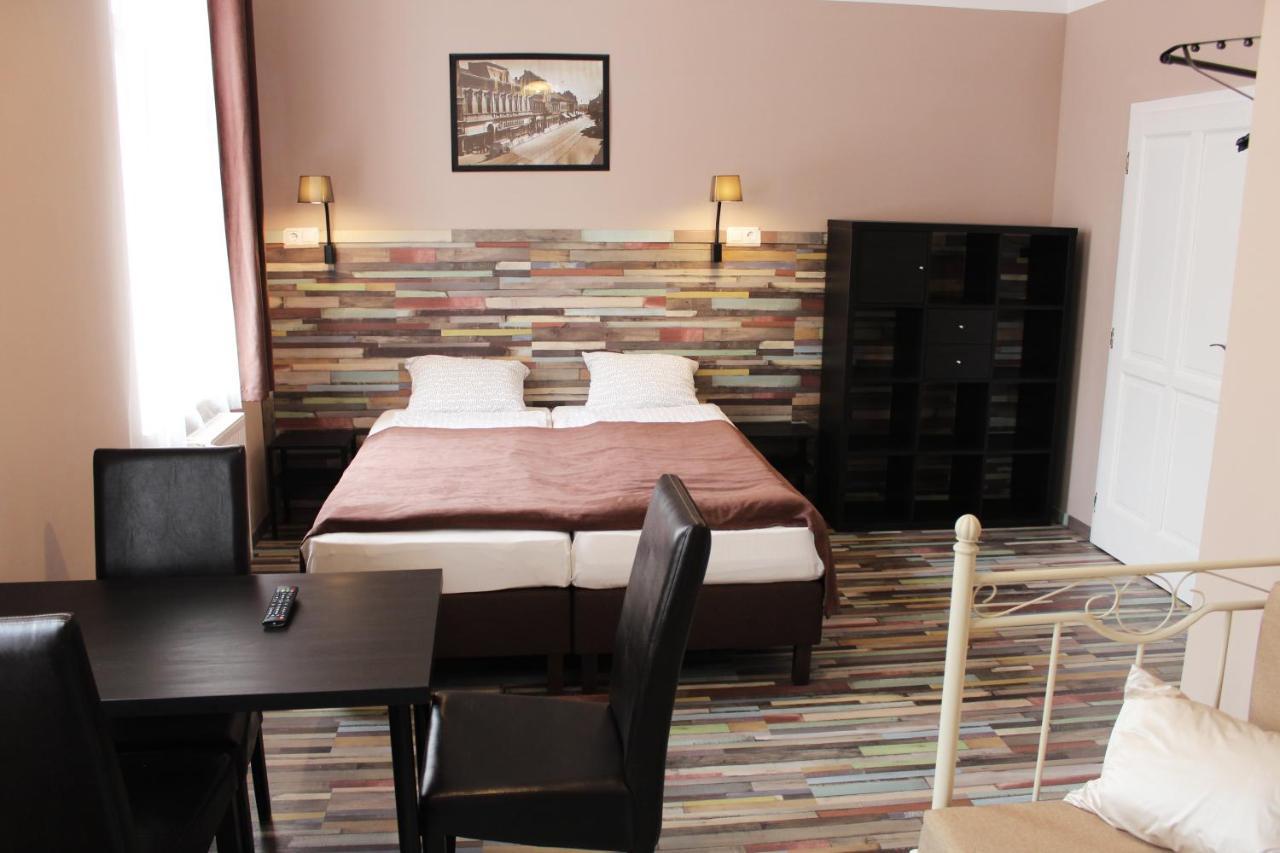 Promenade Panzio Bed & Breakfast Miskolc Bagian luar foto