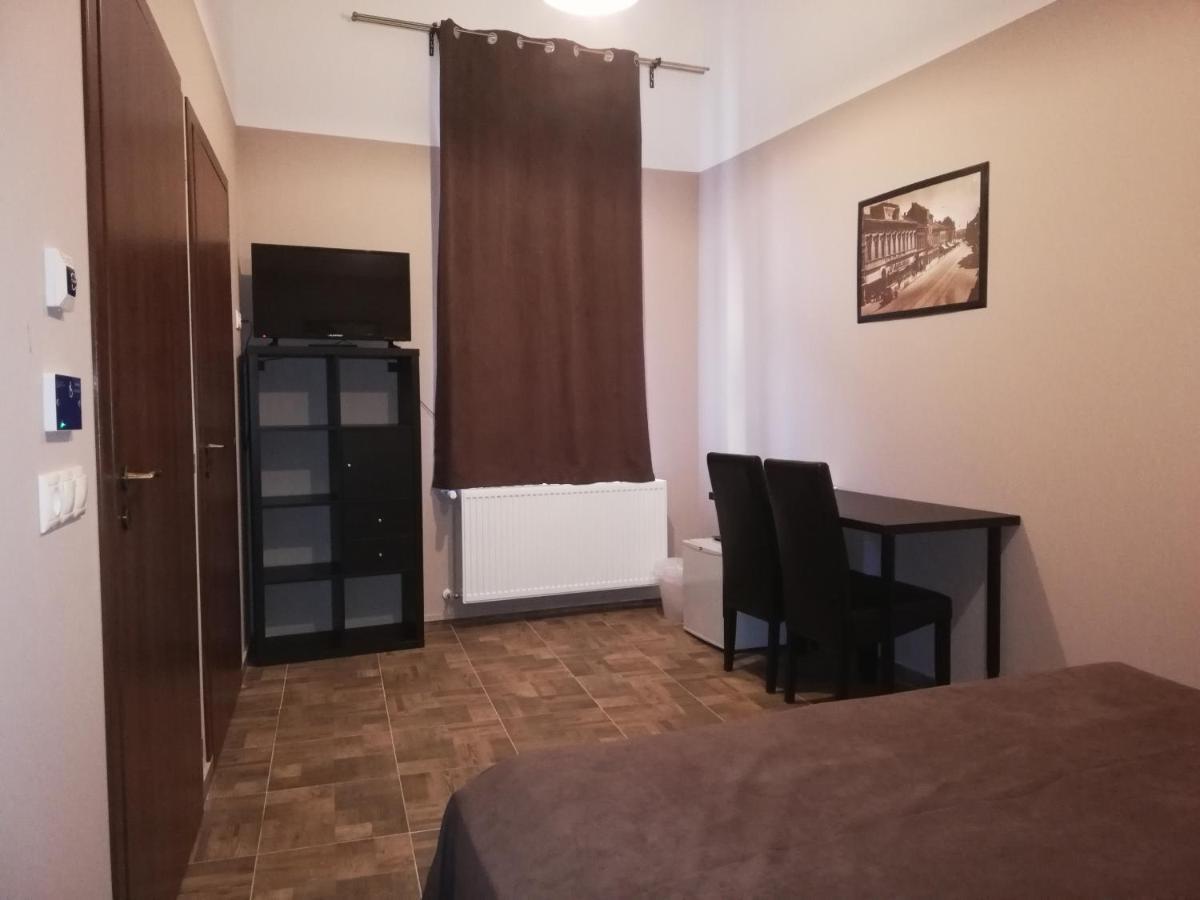 Promenade Panzio Bed & Breakfast Miskolc Bagian luar foto