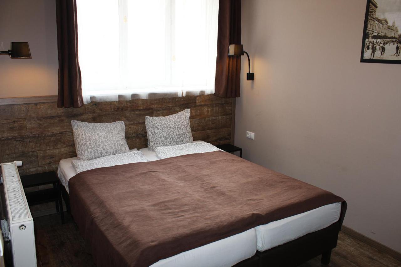 Promenade Panzio Bed & Breakfast Miskolc Bagian luar foto