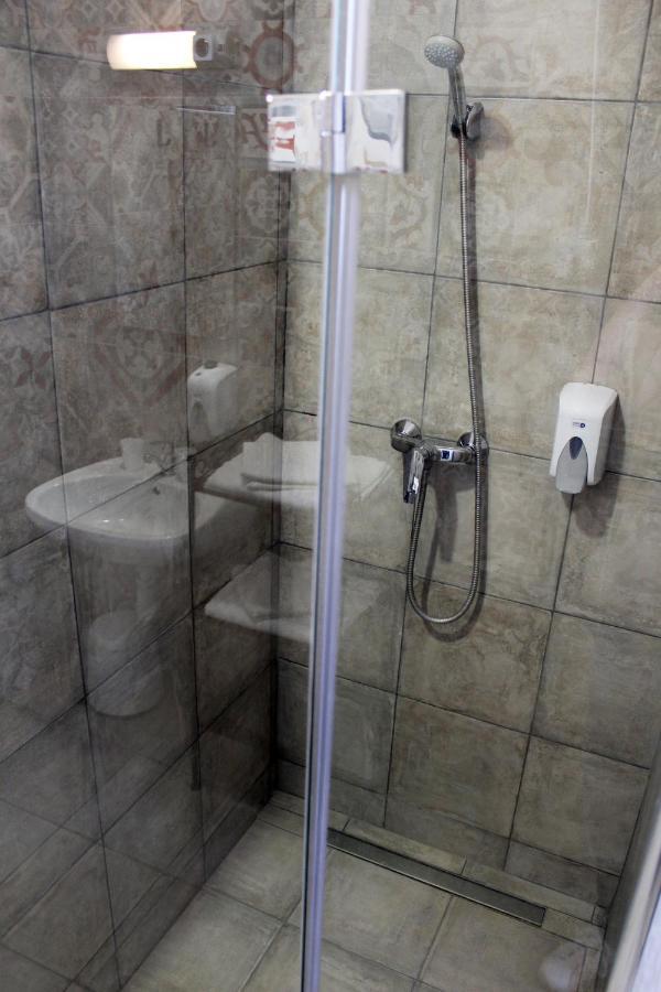 Promenade Panzio Bed & Breakfast Miskolc Bagian luar foto