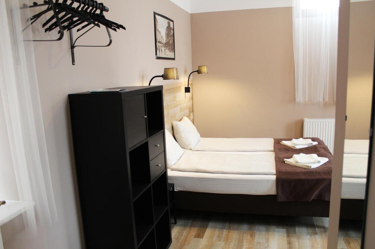 Promenade Panzio Bed & Breakfast Miskolc Bagian luar foto