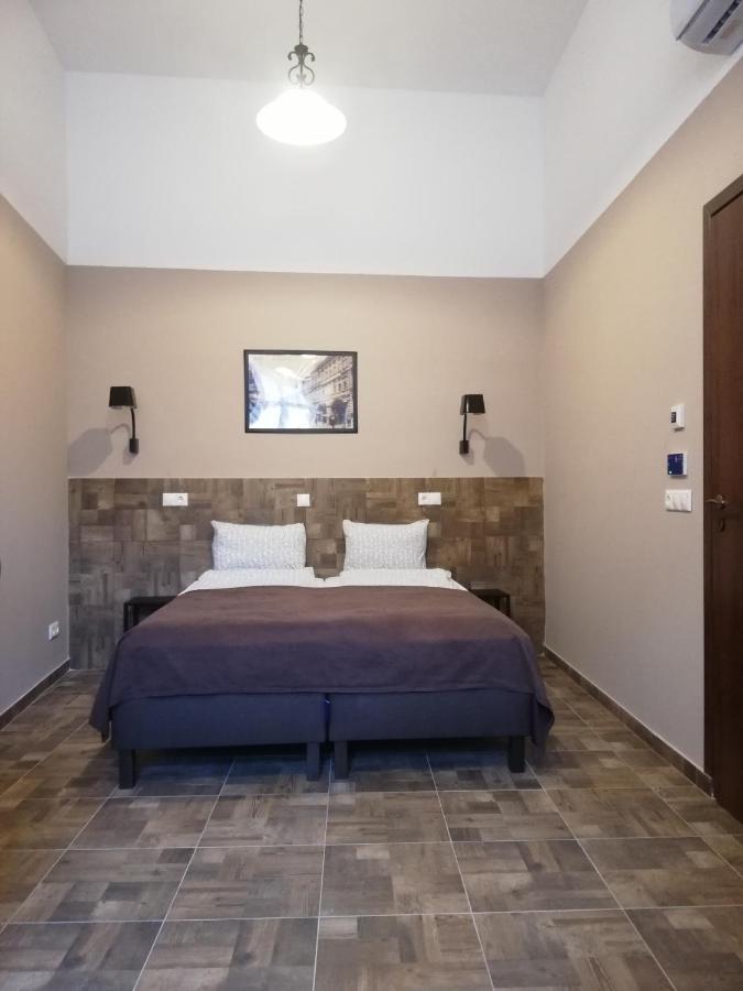 Promenade Panzio Bed & Breakfast Miskolc Bagian luar foto