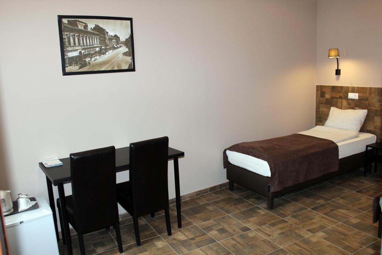 Promenade Panzio Bed & Breakfast Miskolc Bagian luar foto