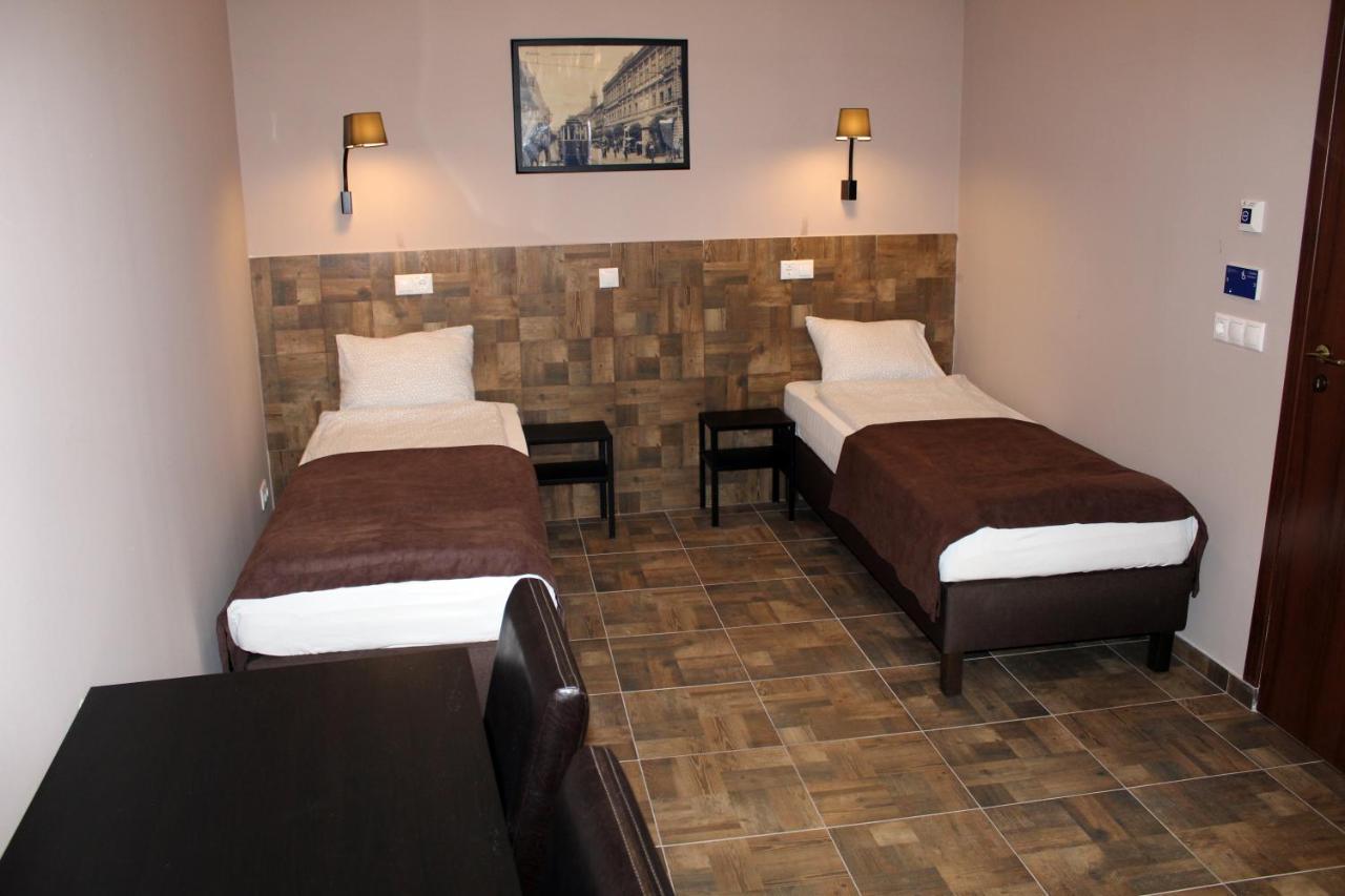 Promenade Panzio Bed & Breakfast Miskolc Bagian luar foto